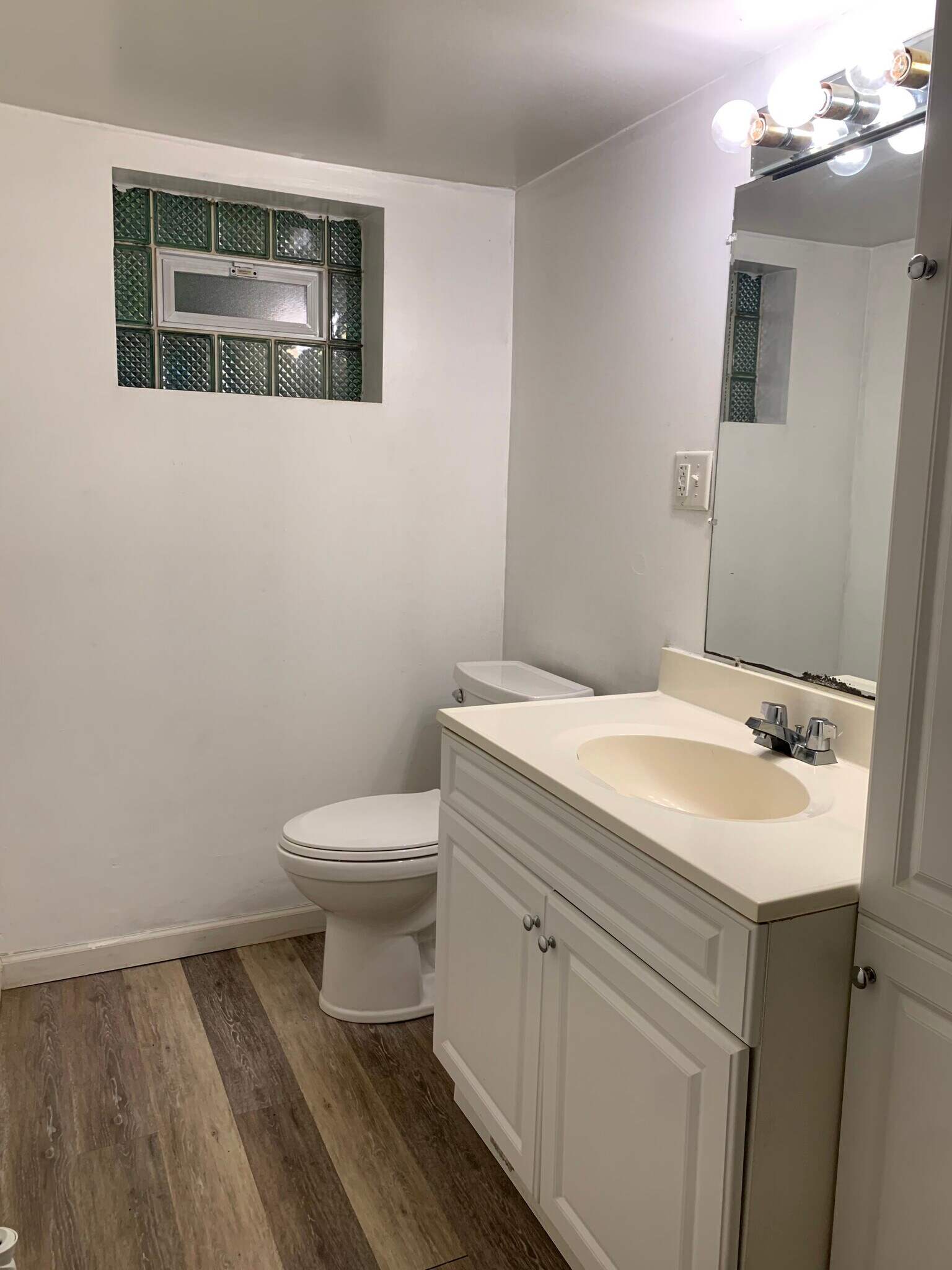 Building Photo - 514 4th St