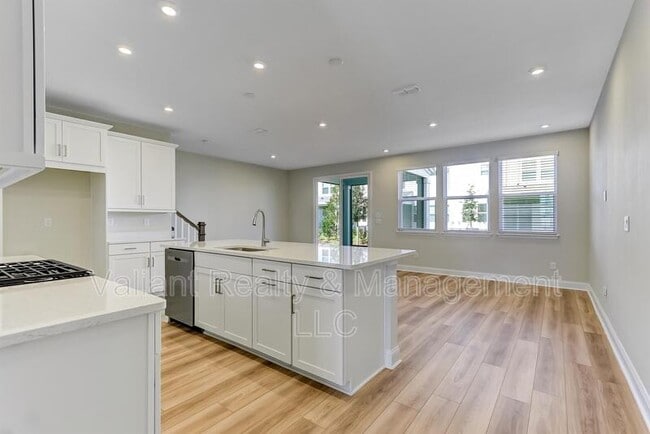 Building Photo - 14167 Pier Ln