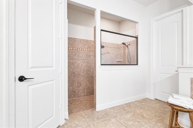 Building Photo - 2706 Trophy Club Dr