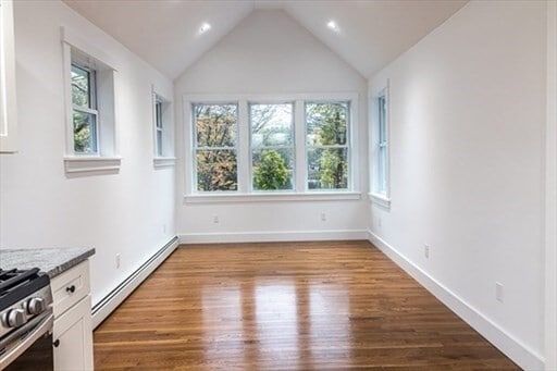 Building Photo - 92 Washington St