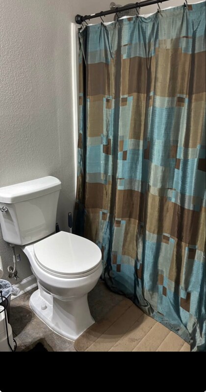 Building Photo - 2891 Hickorybrook Dr