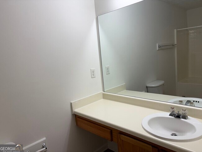 Building Photo - 4601 Logan Way