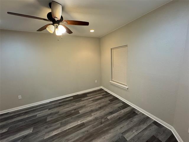Building Photo - 907 Walters Ln