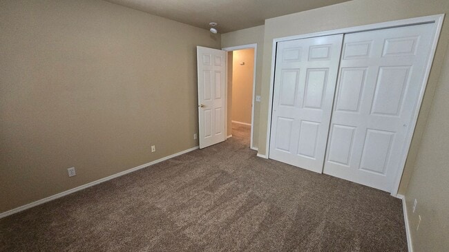 Building Photo - 3835 Strawberry Field Grove