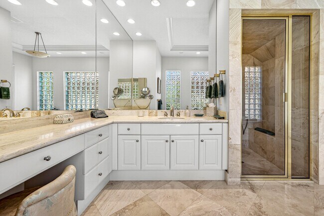 Building Photo - 123 Sunesta Cove Dr