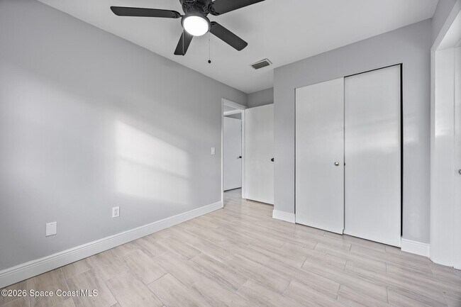 Building Photo - 419 Marquis St