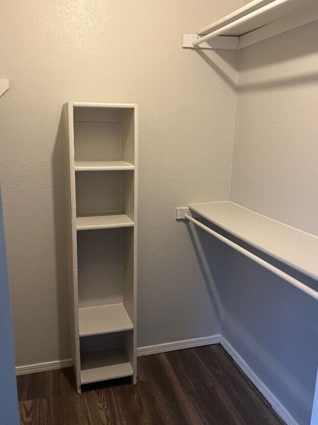 Building Photo - BELOW MARKET RENT!