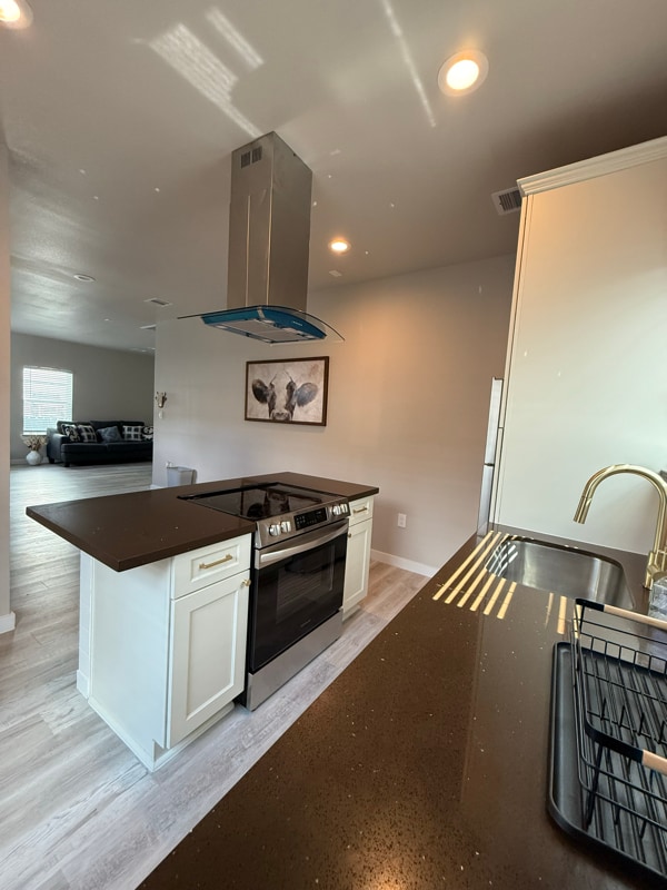 Building Photo - 2115 Fulton St