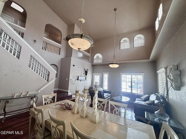 Building Photo - 3640 Tierra Calida Dr