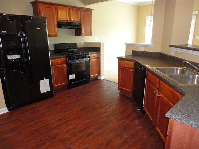 Building Photo - 2992 Briaroak Dr