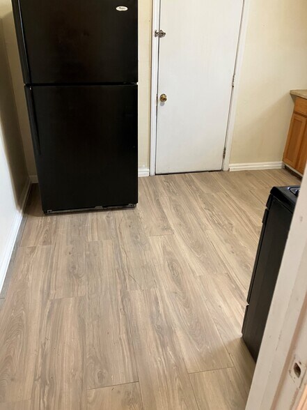 Kitchen - 2718 Mithra St