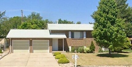 Building Photo - 611 35th Ave