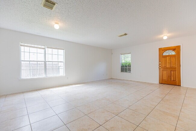 Building Photo - 491 Emerald Fields Ln