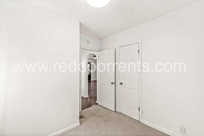 Building Photo - 1602 E 46th St