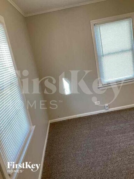 Building Photo - 16865 Bulger Ave