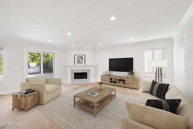 Building Photo - 5442 Alfonso Dr