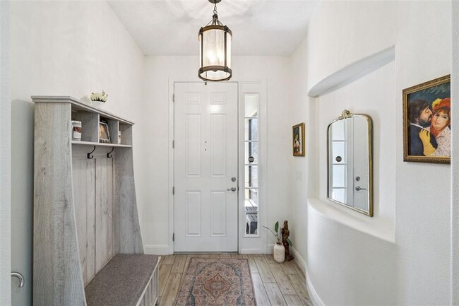 Building Photo - 735 Black Eagle Dr