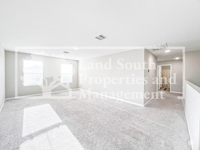 Building Photo - 5484 Siltstone St