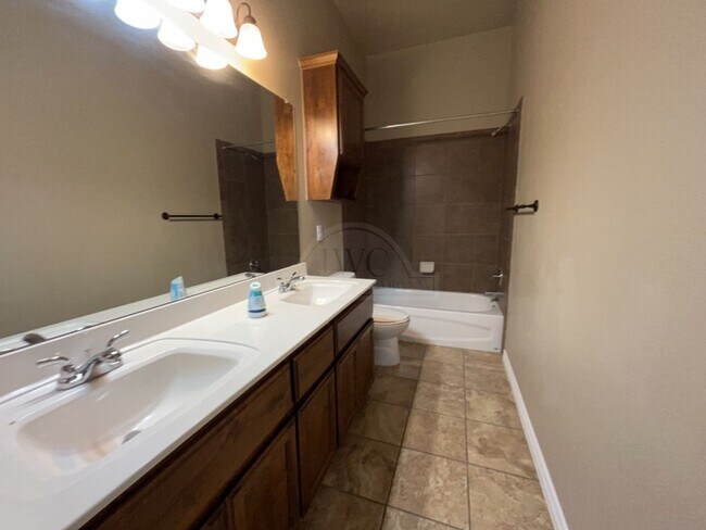 Building Photo - 203 Sladecek Dr