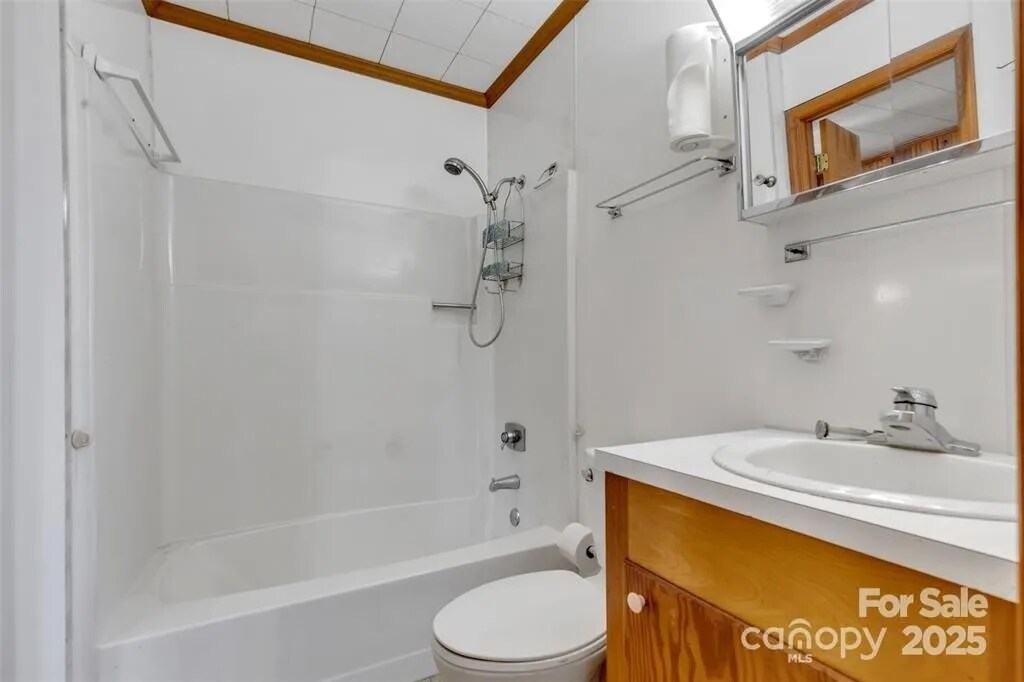 Building Photo - 7484 Turkey Trot Dr