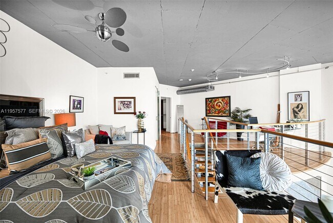 Building Photo - 690 SW 1st Ct