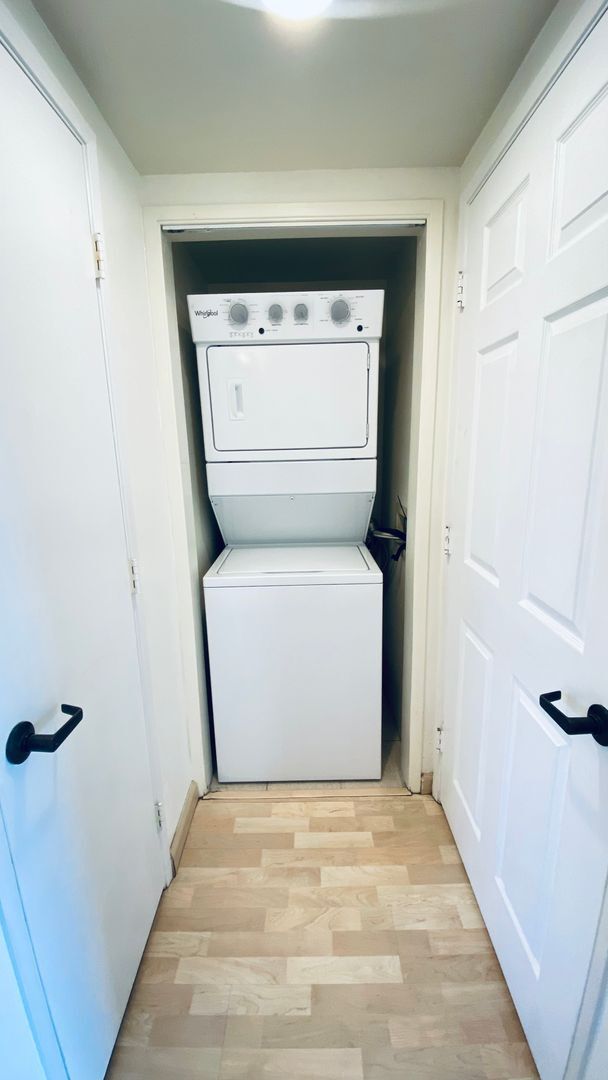 Building Photo - 2bd 2bath unit available now at Country Club Village 4!!