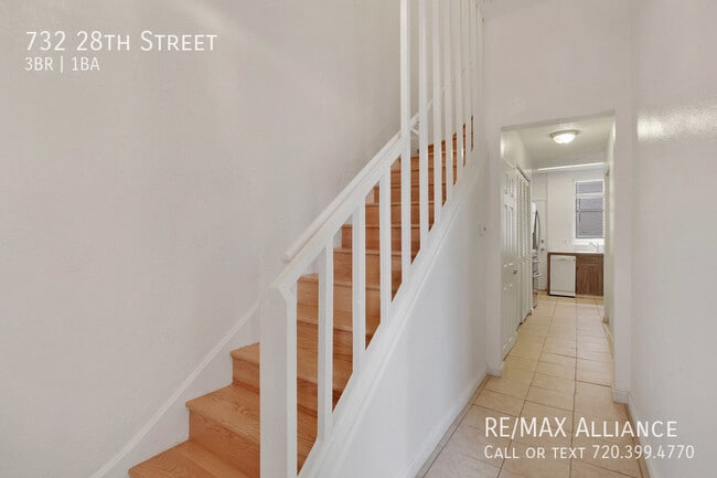 Primary Photo - 732 28th St