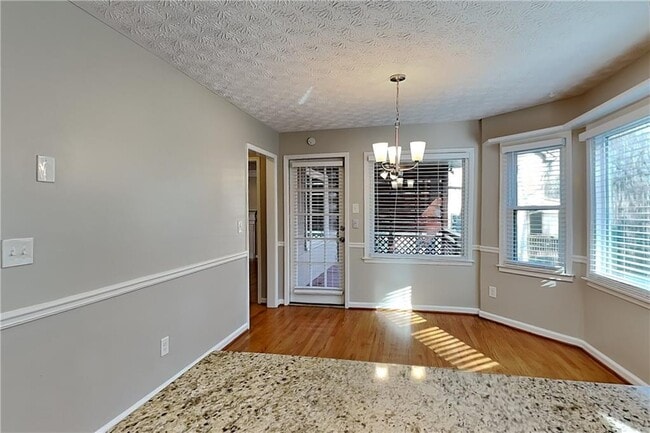 Building Photo - 1035 Atherton Ln