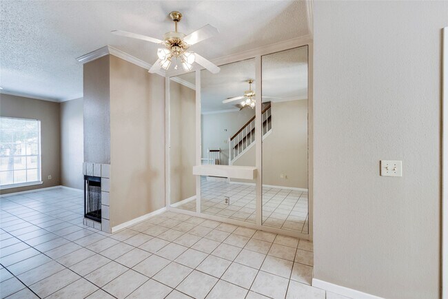 Building Photo - 2910 Grants Lake Blvd