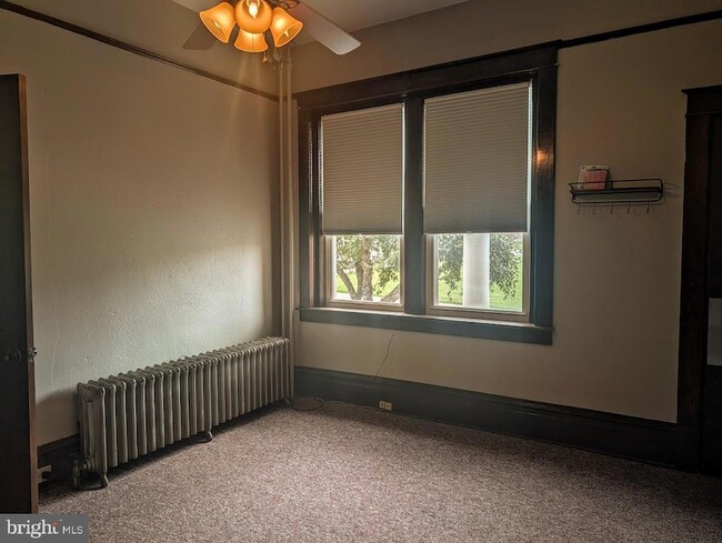 Building Photo - 233 E Pitt St