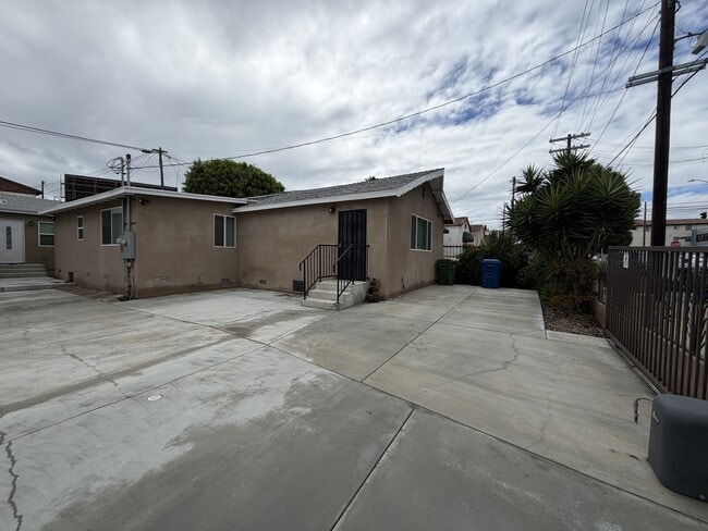 Building Photo - 1676 259th St