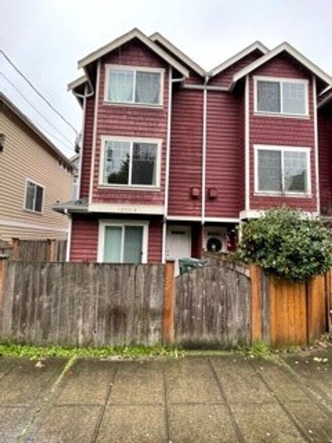 Primary Photo - 12331-12310 10th Pl NE
