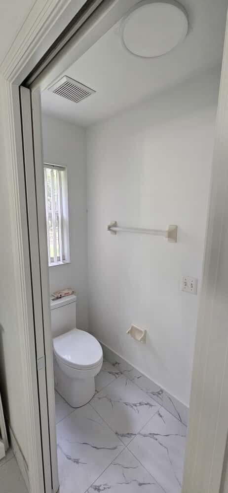 Building Photo - 15941 Mellen Ln