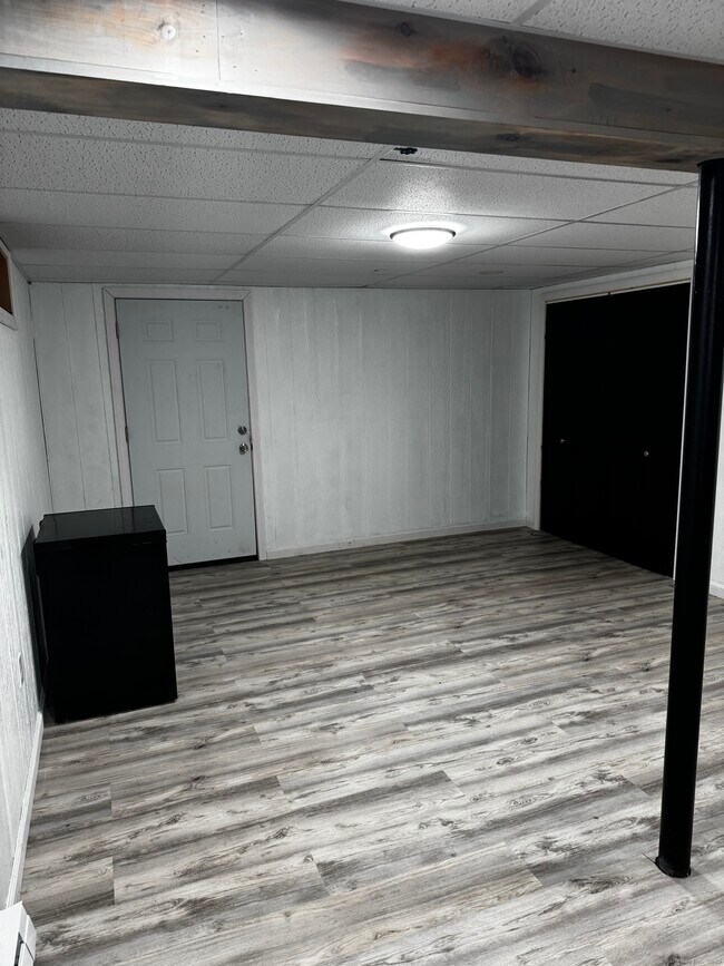 Building Photo - 21 Goodwin St