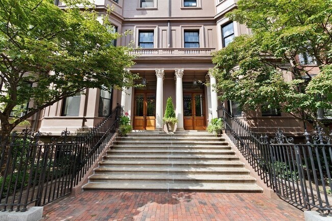 Building Photo - 23 Marlborough St