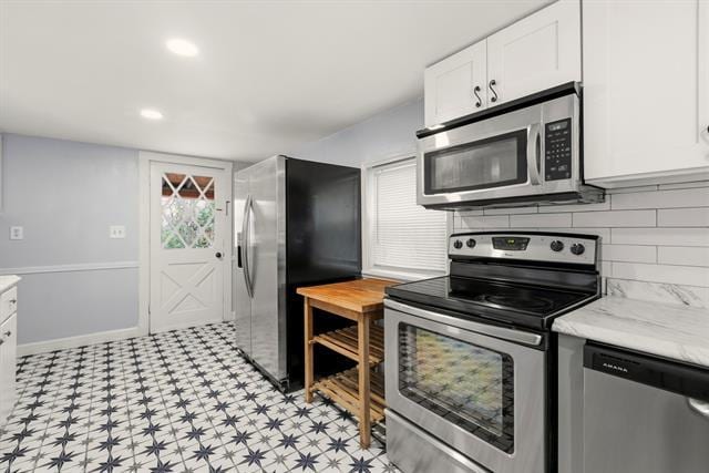 Building Photo - 8910 San Leandro Dr