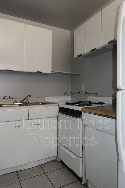 Building Photo - 4023 Thomason Ave