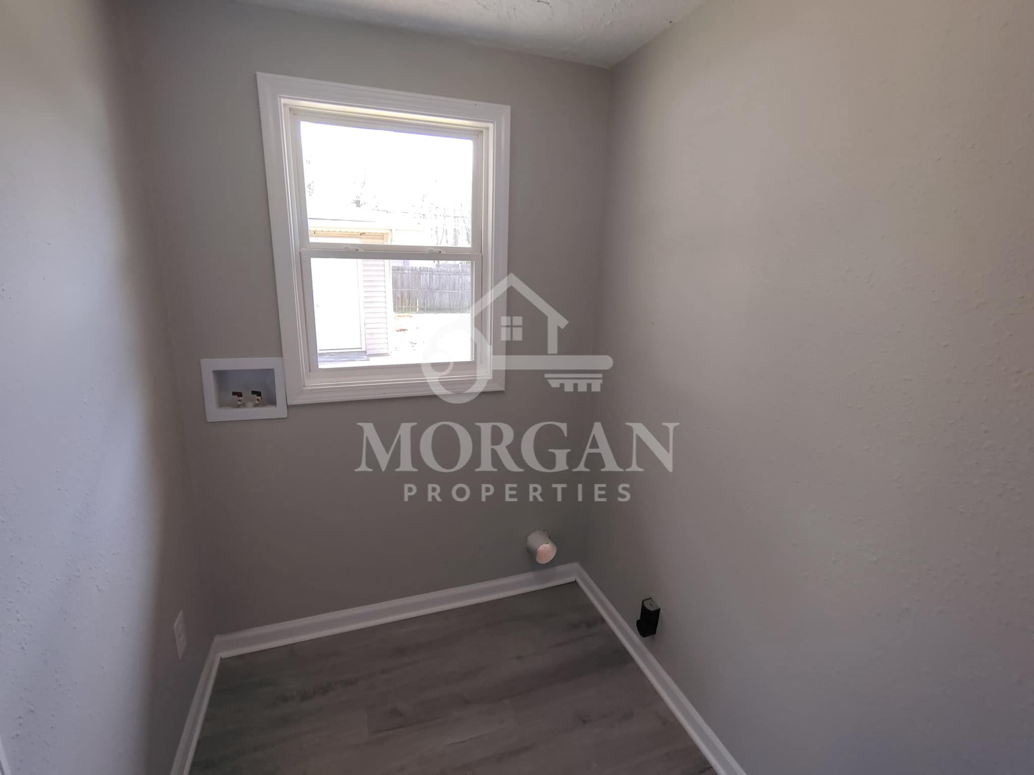 Building Photo - 601 Belzer Dr