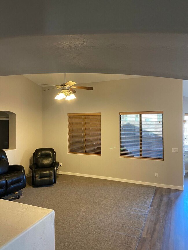 Building Photo - Stunning Pool Home in Redwood Estates – Prime Chandler Location!