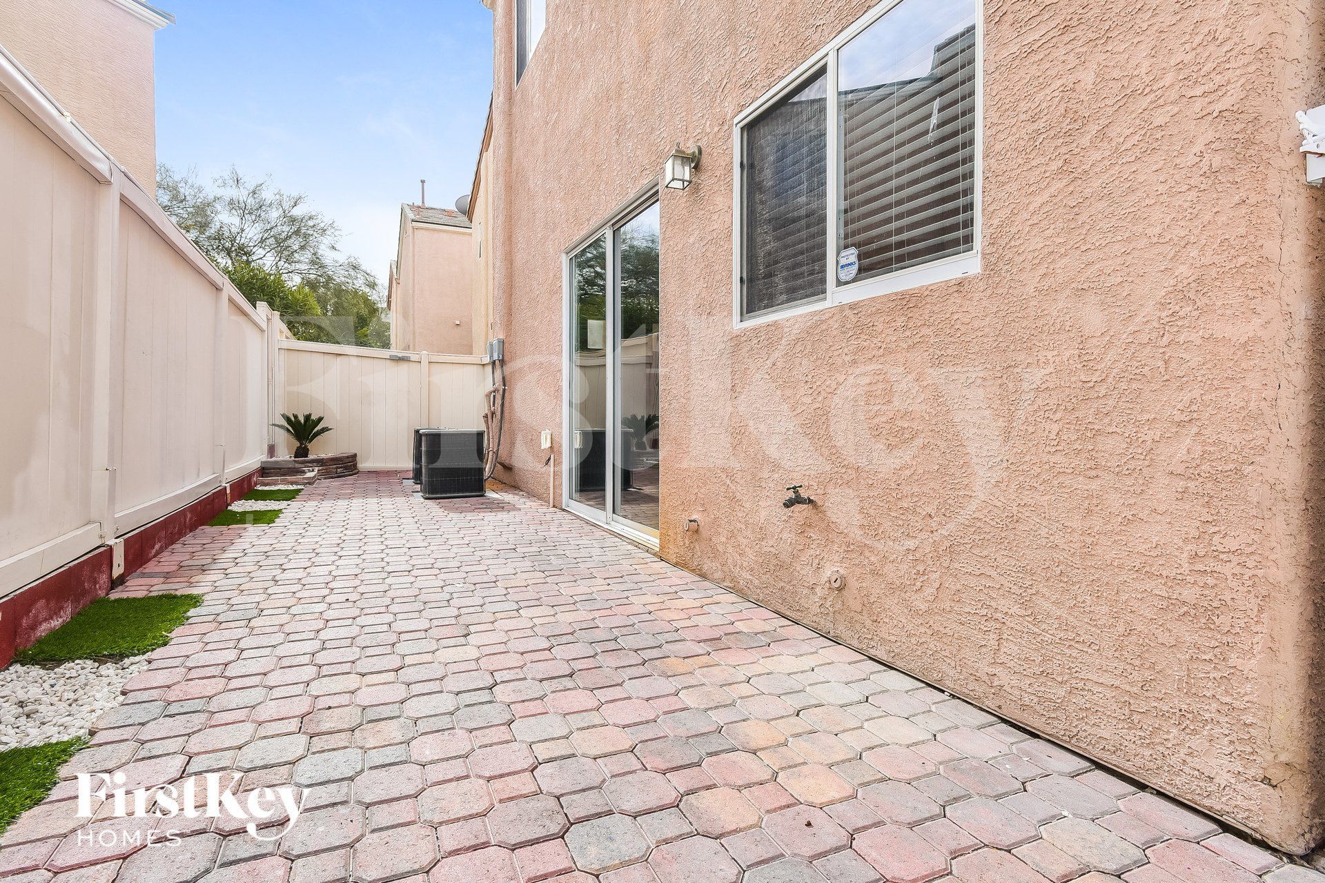 Building Photo - 11128 African Sunset St