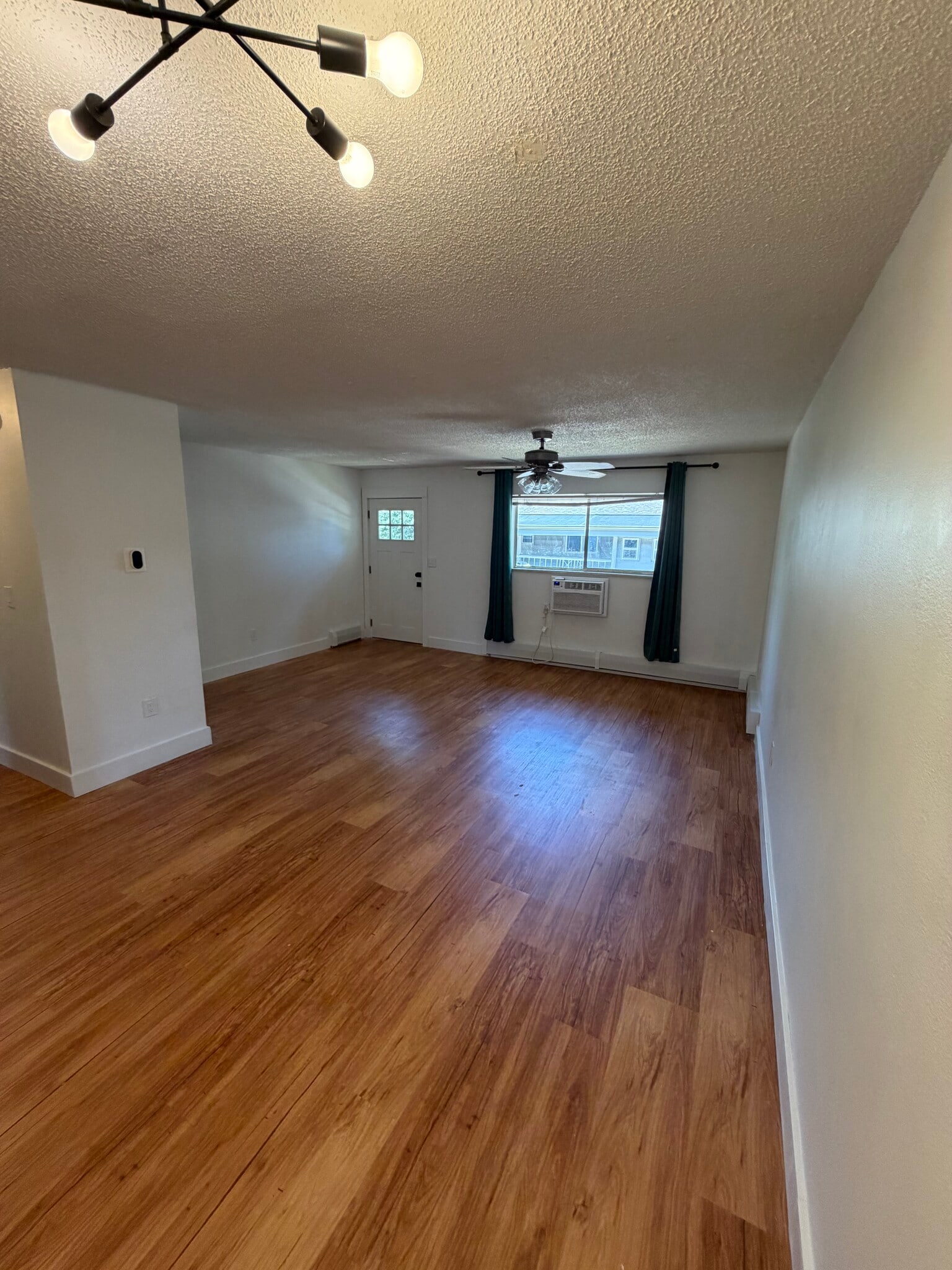 Building Photo - 5700 W 28th Ave