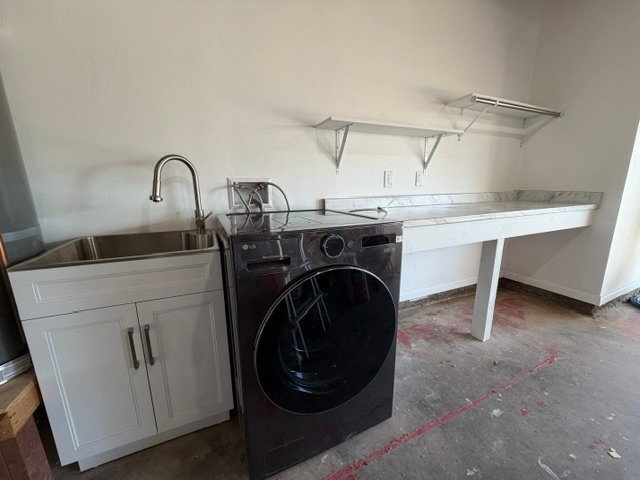 Building Photo - 828 Hemlock Ave