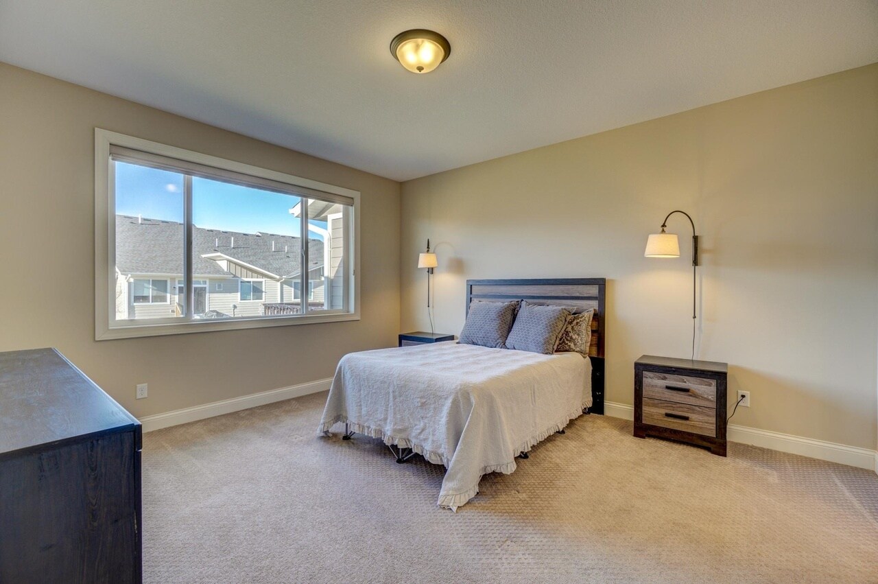 Building Photo - 10889 Retreat Ln