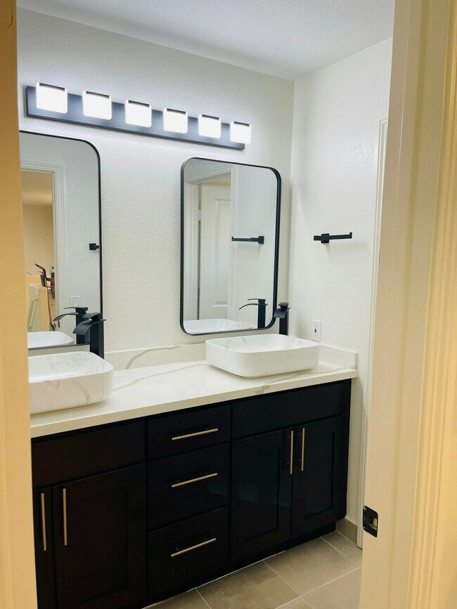 Building Photo - 4496 Sycamore Ridge Ct