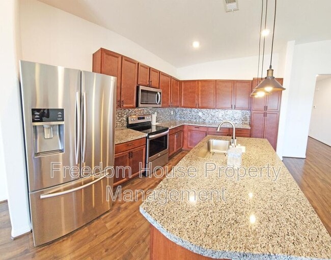 Building Photo - 3575 E Wallowa Dr