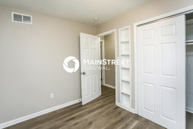 Building Photo - 3 Bedroom Pet-Friendly Home in Kansas City...