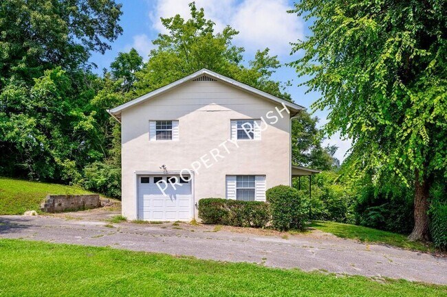 Building Photo - 424 Hedgewood Dr