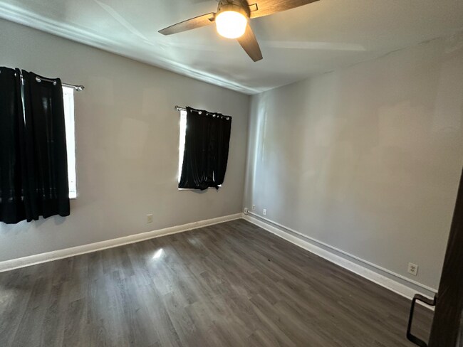 Building Photo - 19 Market St