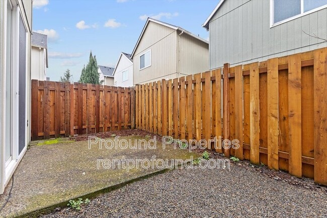 Building Photo - 17634 SW September Ln