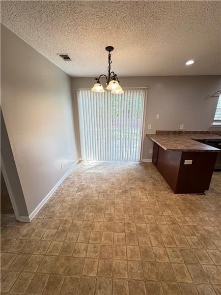 Building Photo - 115 Nandina Wy